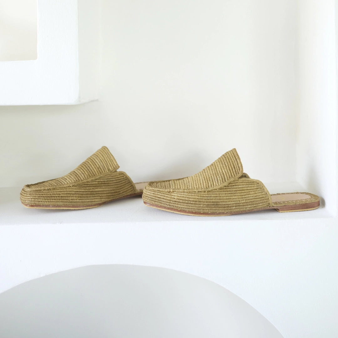 Munatas Ochre, sustainable, handmade sandals made from natural materials by Bulibasha