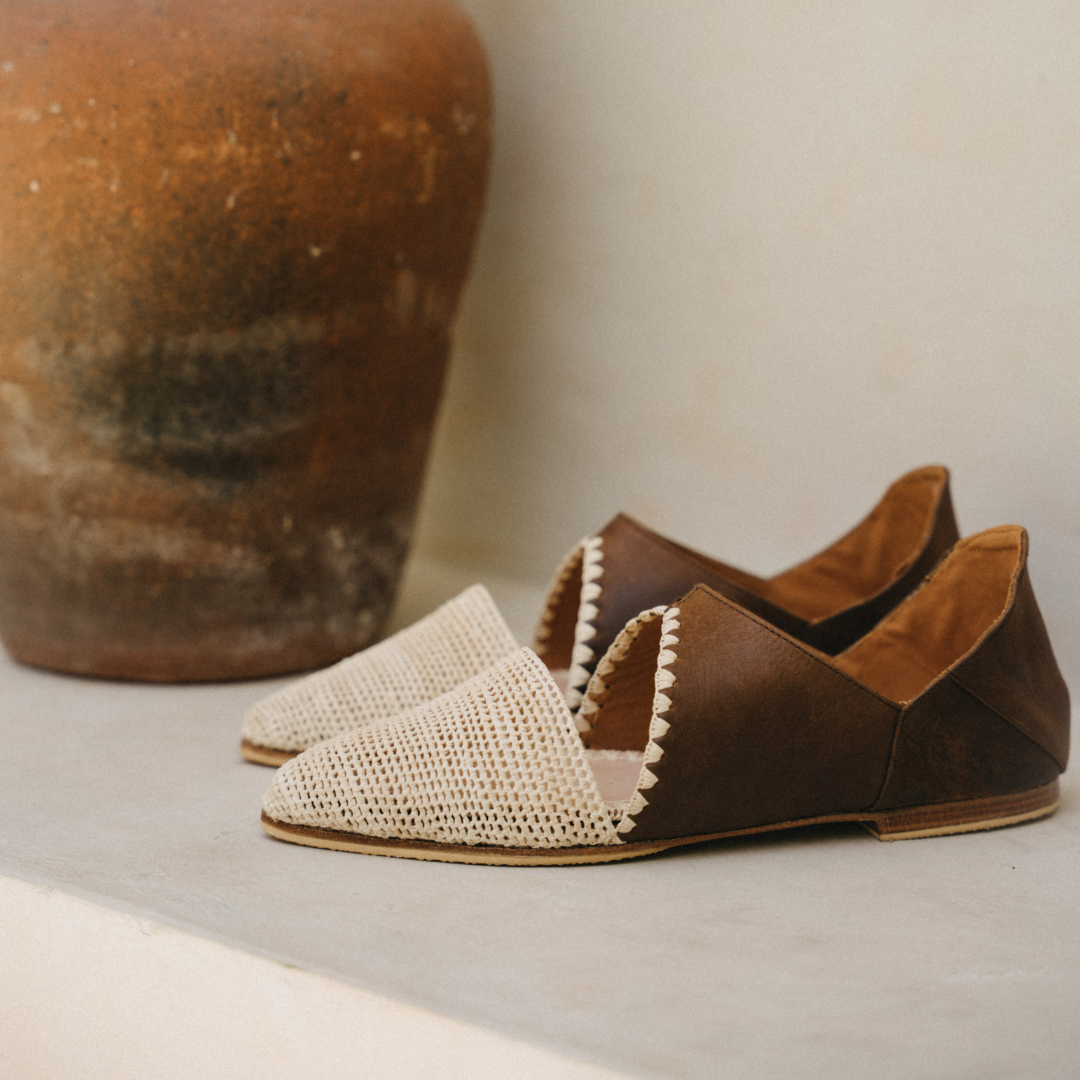 Yara Women's Shoes Earth