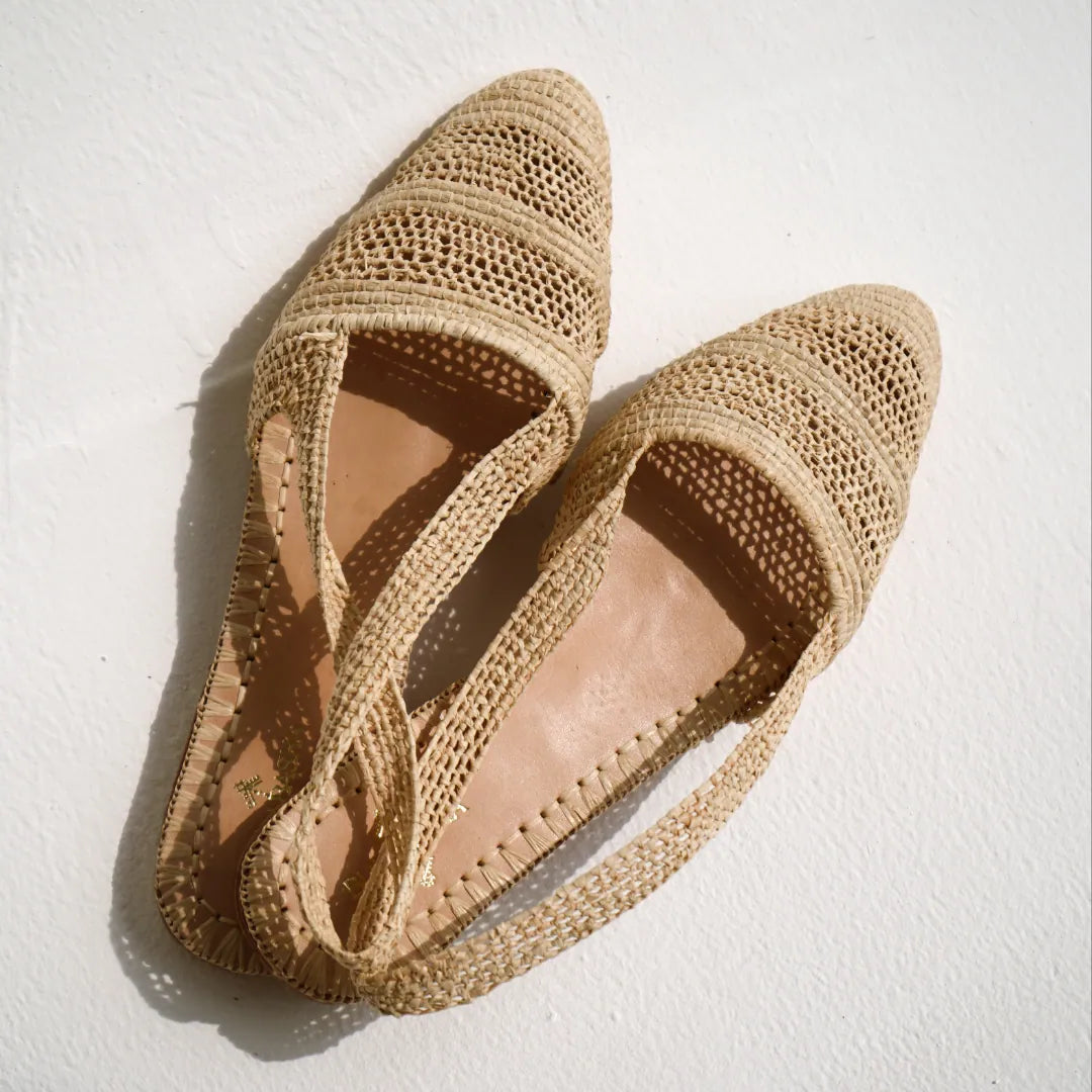 Amaynu, sustainable, handmade flats made from natural materials by Bulibasha
