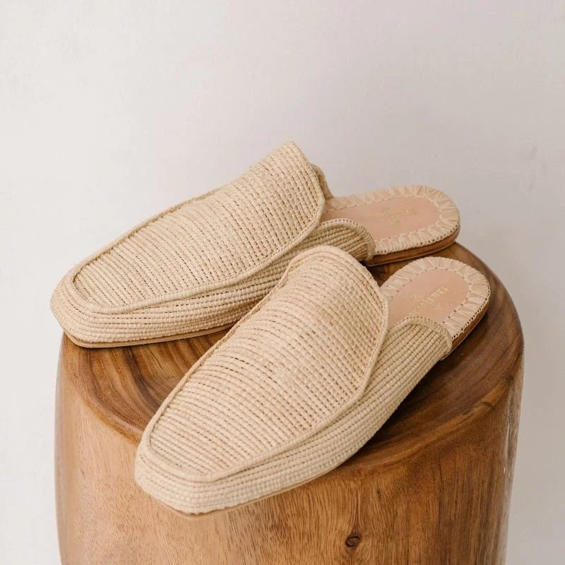 Munatas Neutral, sustainable, handmade sandals made from natural materials by Bulibasha