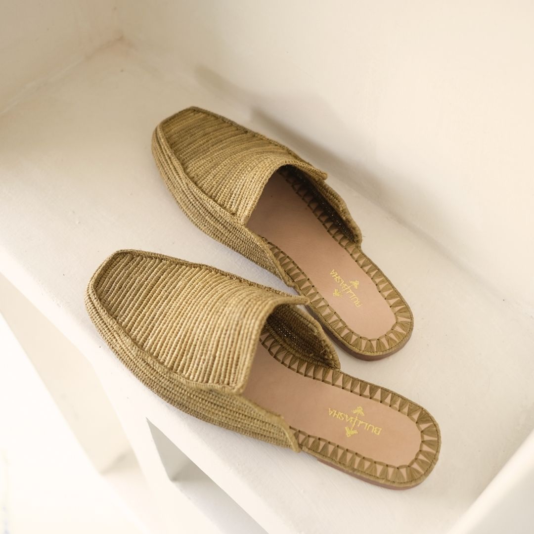 Munatas Ochre, sustainable, handmade sandals made from natural materials by Bulibasha