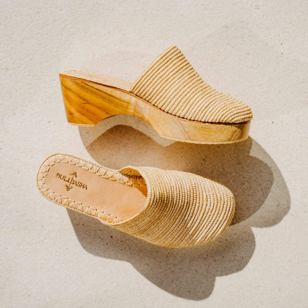 Mohya Teak Wood Clogs Natural Beige