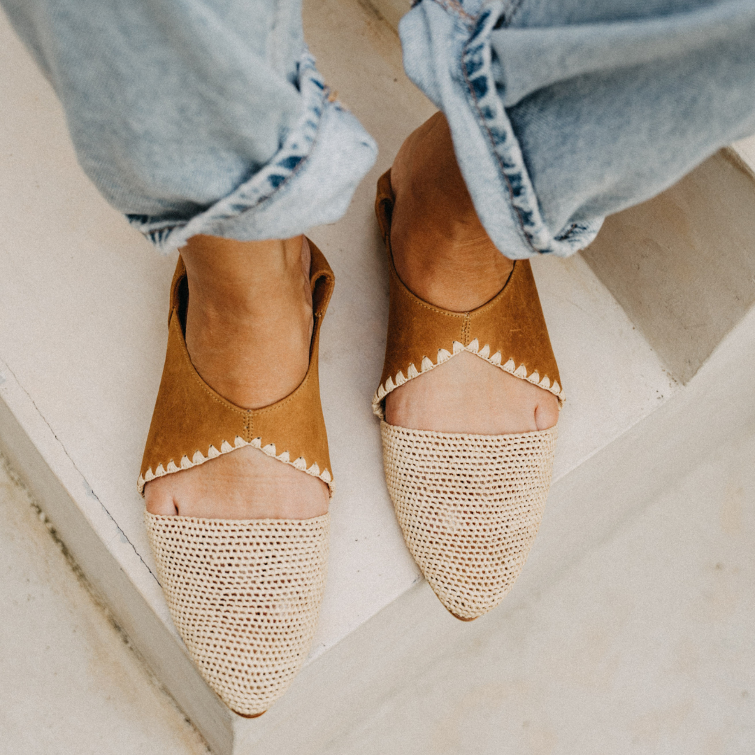 Yara Women's Shoes Sandy