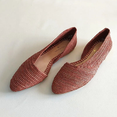 Ayyur Red, sustainable, handmade flats made from natural materials by Bulibasha