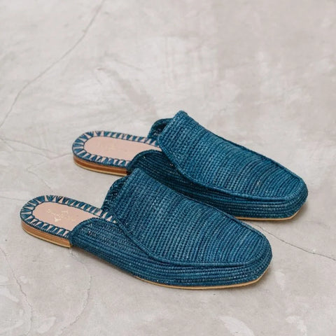 Munatas Midnight Blue, sustainable, handmade sandals made from natural materials by Bulibasha