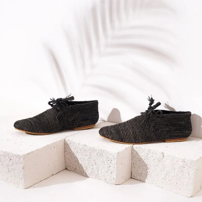 Agizul Coco Black, sustainable, handmade shoes made from natural materials by Bulibasha