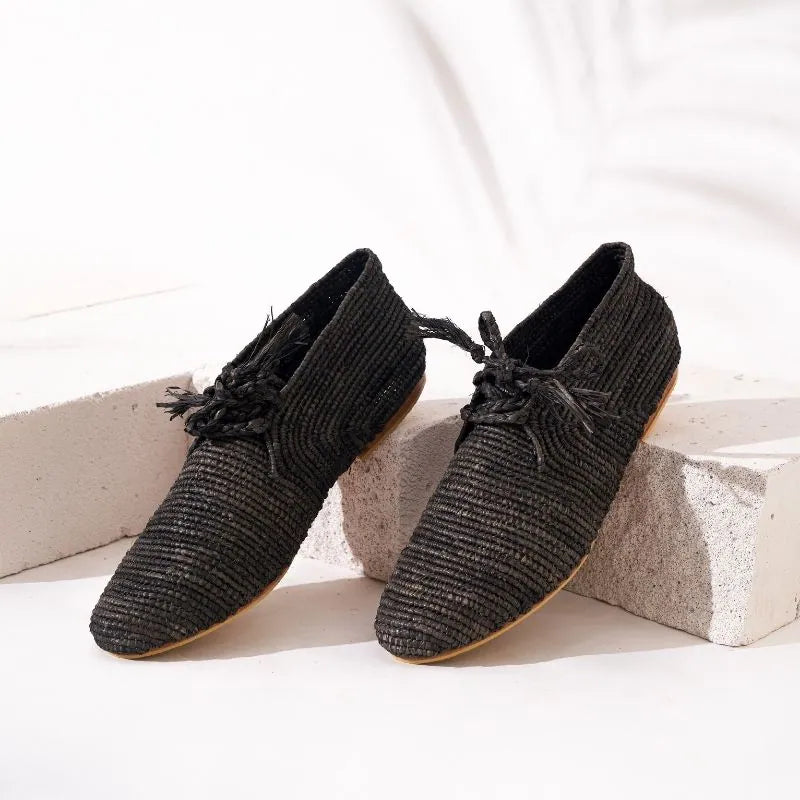 Agizul Coco Black, sustainable, handmade shoes made from natural materials by Bulibasha