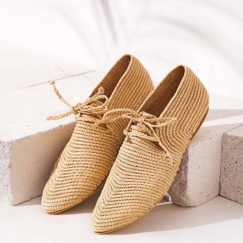 Takama Neutral, sustainable, shoes made from natural materials by Bulibasha