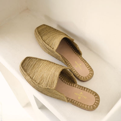 Munatas Ochre, sustainable, handmade sandals made from natural materials by Bulibasha