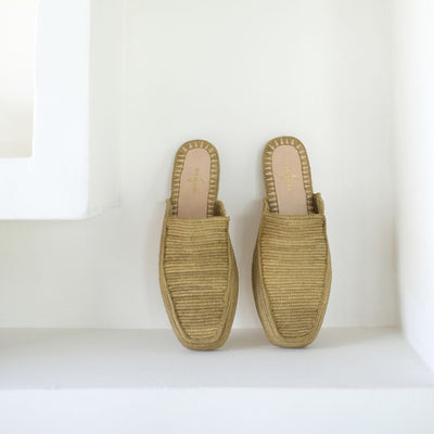 Munatas Ochre, sustainable, handmade sandals made from natural materials by Bulibasha